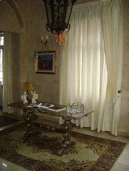 La Petite Maison Viareggio