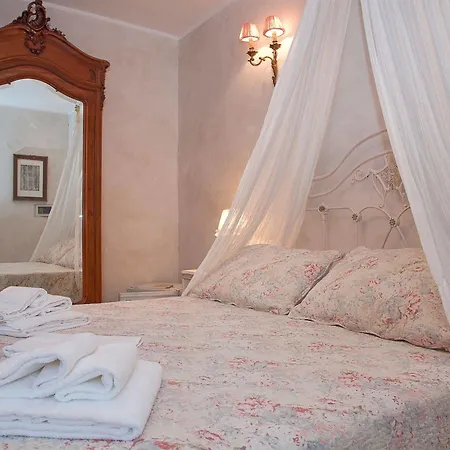 La Petite Maison 3*