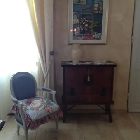 La Petite Maison Otel Viareggio