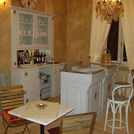 La Petite Maison 3*