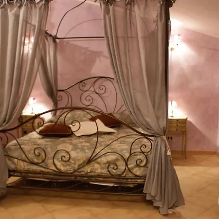 La Petite Maison فندق 3*