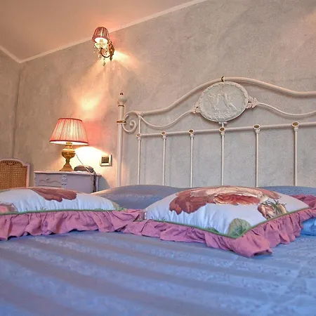 La Petite Maison 3* فياريجيو